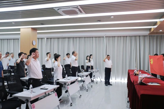 淬炼党性守初心 砥砺作风强担当511