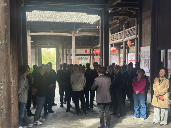 追寻足迹砺初心 锤炼党性强担当861 追寻足迹砺初心 锤炼党性强担当861