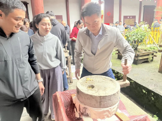 深学细悟强党性 红色足迹砺初心1570